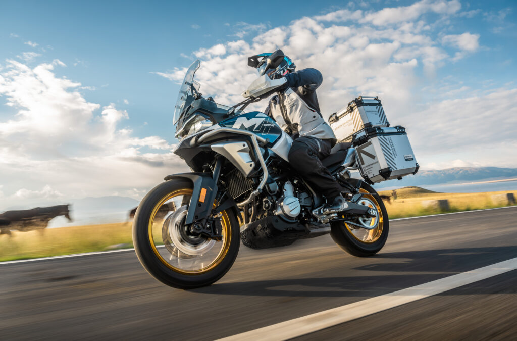 CFMOTO 700MT Advanced