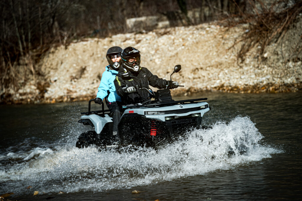 CFMOTO CFORCE G4
