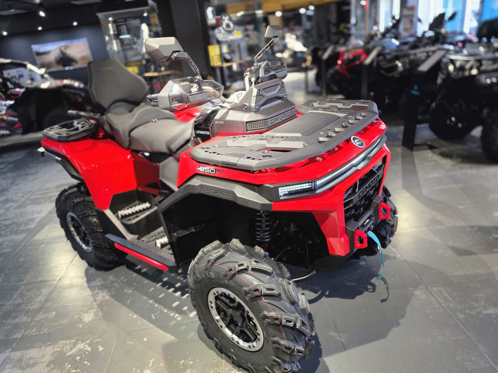 CFMOTO CFORCE 650 EPS в салоне EXTREME